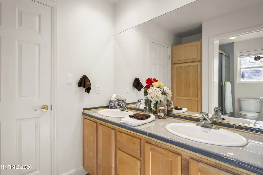 6397 Rey Del Sierra, Sparks, Nevada 89436, 4 Bedrooms Bedrooms, ,3 BathroomsBathrooms,Residential,Residential,Rey Del Sierra,260002143