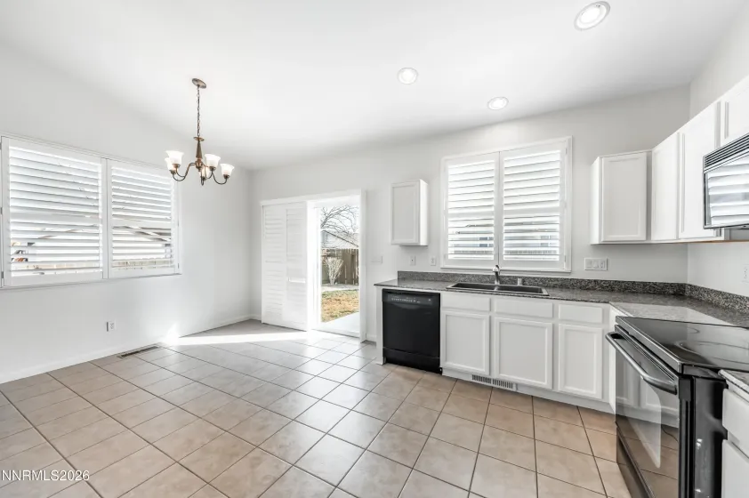 5828 Cathedral Peak, Sparks, Nevada 89436, 3 Bedrooms Bedrooms, ,2 BathroomsBathrooms,Residential,Residential,Cathedral Peak,260002151