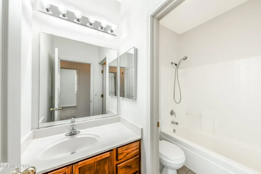 5828 Cathedral Peak, Sparks, Nevada 89436, 3 Bedrooms Bedrooms, ,2 BathroomsBathrooms,Residential,Residential,Cathedral Peak,260002151