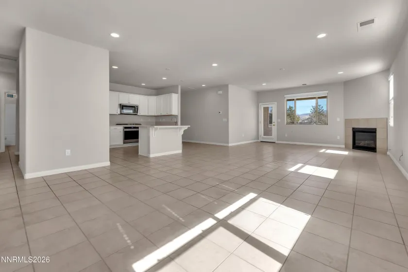 6046 Barrett, Sparks, Nevada 89436, 3 Bedrooms Bedrooms, ,3 BathroomsBathrooms,Residential,Residential,Barrett,260002158