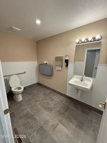 1638 Esmeralda, Minden, Nevada 89423, ,Commercial Lease,Manufactured,Esmeralda,260002160