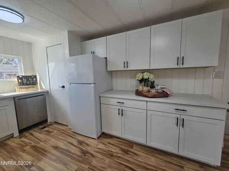 929 Loyola, Carson City, Nevada 89705, 3 Bedrooms Bedrooms, ,2 BathroomsBathrooms,Residential,Residential,Loyola,260002161