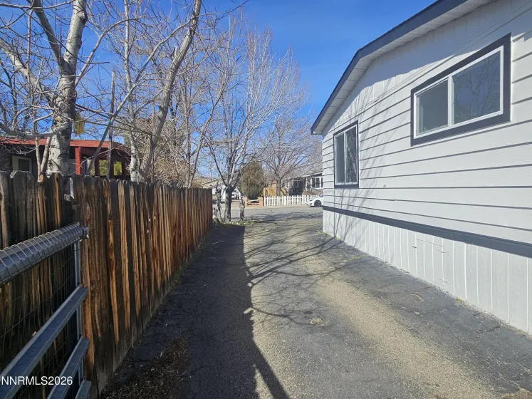 929 Loyola, Carson City, Nevada 89705, 3 Bedrooms Bedrooms, ,2 BathroomsBathrooms,Residential,Residential,Loyola,260002161