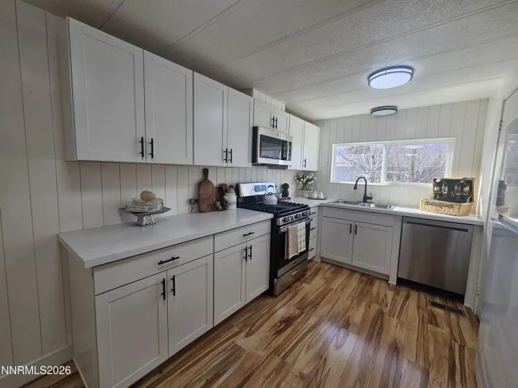 929 Loyola, Carson City, Nevada 89705, 3 Bedrooms Bedrooms, ,2 BathroomsBathrooms,Residential,Residential,Loyola,260002161