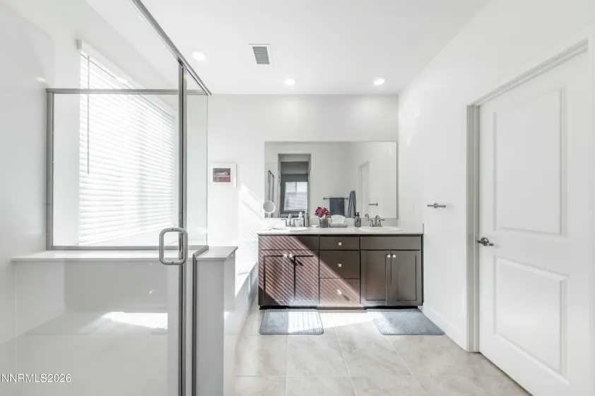 7184 Alamere Falls, Sparks, Nevada 89436, 4 Bedrooms Bedrooms, ,2 BathroomsBathrooms,Residential,Residential,Alamere Falls,260002165