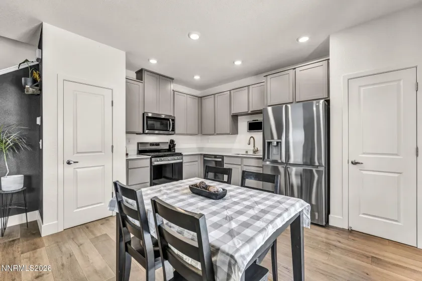 7950 Zorite, Sparks, Nevada 89436, 4 Bedrooms Bedrooms, ,3 BathroomsBathrooms,Residential,Residential,Zorite,260002167