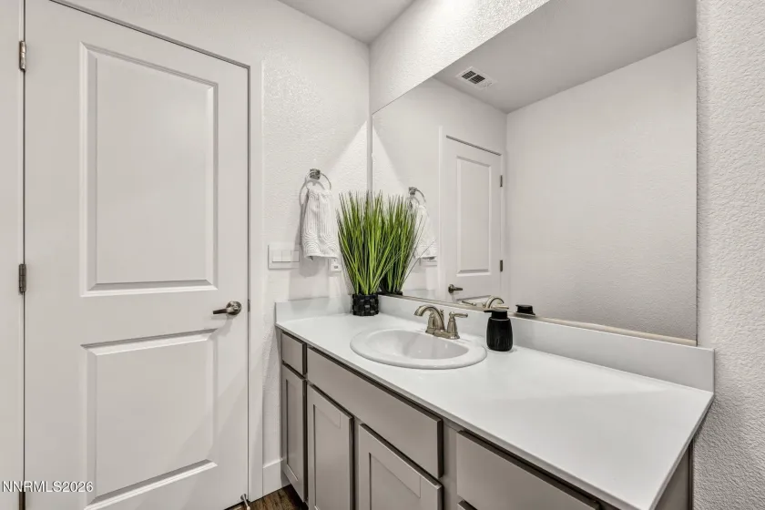 7950 Zorite, Sparks, Nevada 89436, 4 Bedrooms Bedrooms, ,3 BathroomsBathrooms,Residential,Residential,Zorite,260002167