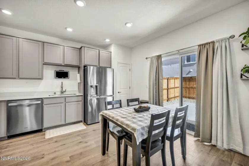 7950 Zorite, Sparks, Nevada 89436, 4 Bedrooms Bedrooms, ,3 BathroomsBathrooms,Residential,Residential,Zorite,260002167