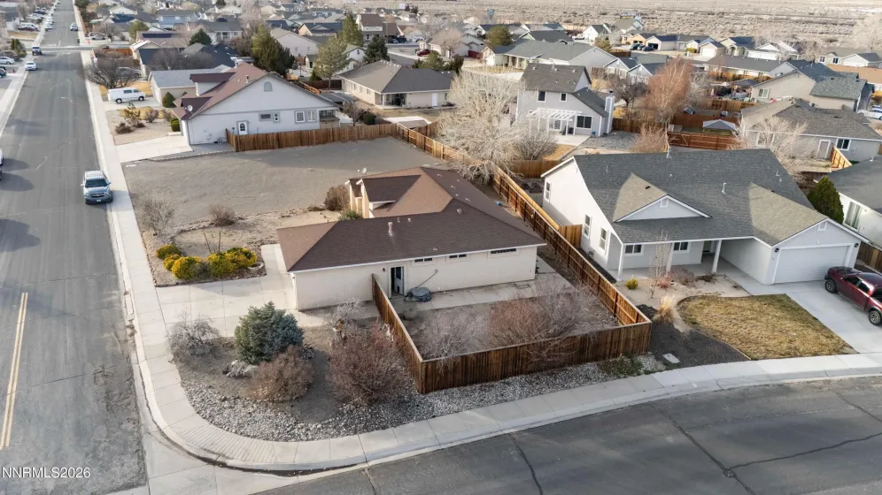 998 Julia, Fernley, Nevada 89408, 3 Bedrooms Bedrooms, ,2 BathroomsBathrooms,Residential,Residential,Julia,260002168