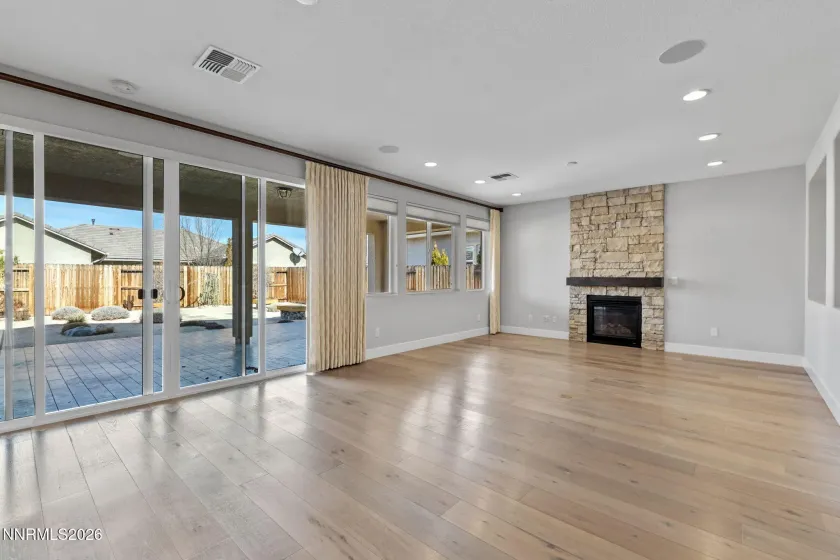 9785 Hafflinger, Reno, Nevada 89521, 2 Bedrooms Bedrooms, ,2 BathroomsBathrooms,Residential,Residential,Hafflinger,260002174