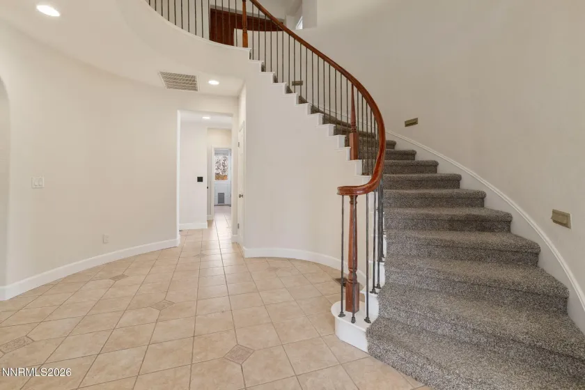 2983 Roundrock, Reno, Nevada 89511, 5 Bedrooms Bedrooms, ,5 BathroomsBathrooms,Residential,Residential,Roundrock,260002181