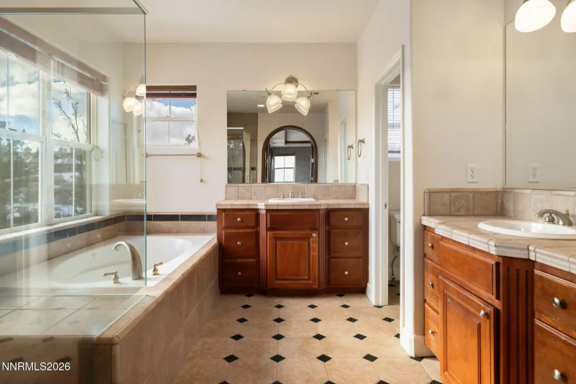 2983 Roundrock, Reno, Nevada 89511, 5 Bedrooms Bedrooms, ,5 BathroomsBathrooms,Residential,Residential,Roundrock,260002181