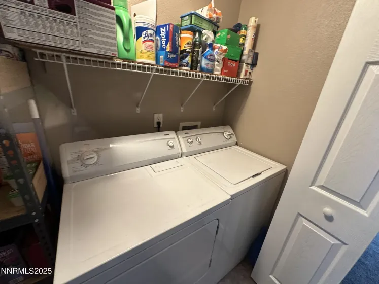 486 Smithridge, Reno, Nevada 89502, 2 Bedrooms Bedrooms, ,2 BathroomsBathrooms,Residential,Residential,Smithridge,250052502