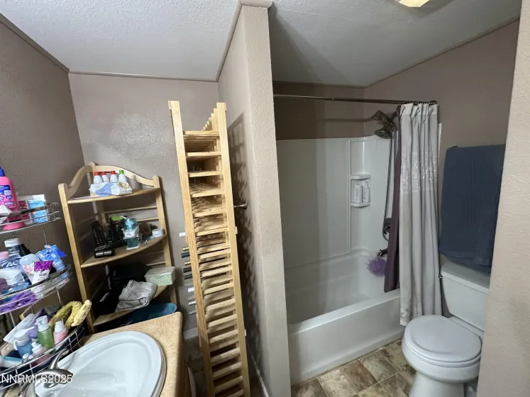 486 Smithridge, Reno, Nevada 89502, 2 Bedrooms Bedrooms, ,2 BathroomsBathrooms,Residential,Residential,Smithridge,250052502