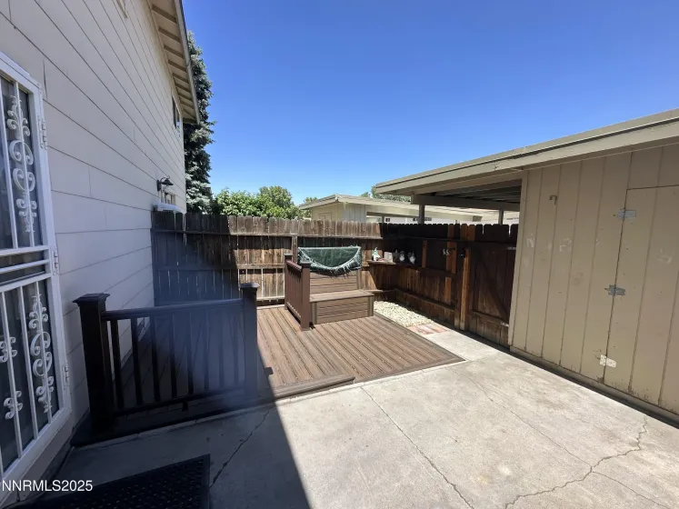 486 Smithridge, Reno, Nevada 89502, 2 Bedrooms Bedrooms, ,2 BathroomsBathrooms,Residential,Residential,Smithridge,250052502