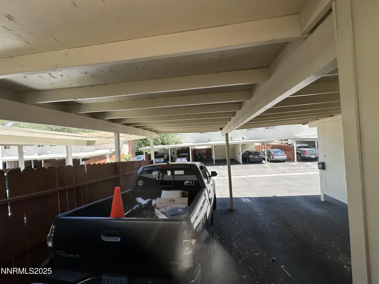 486 Smithridge, Reno, Nevada 89502, 2 Bedrooms Bedrooms, ,2 BathroomsBathrooms,Residential,Residential,Smithridge,250052502