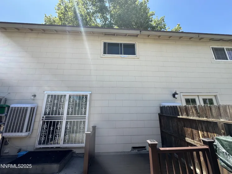 486 Smithridge, Reno, Nevada 89502, 2 Bedrooms Bedrooms, ,2 BathroomsBathrooms,Residential,Residential,Smithridge,250052502