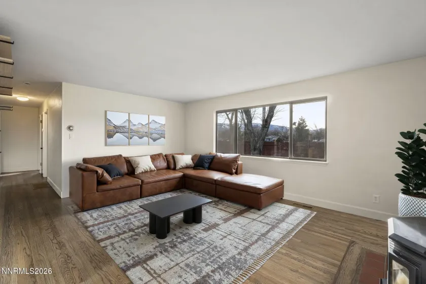 825 Cordone, Reno, Nevada 89502, 3 Bedrooms Bedrooms, ,2 BathroomsBathrooms,Residential,Residential,Cordone,260002186