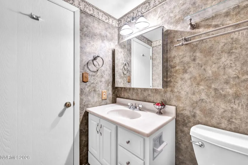 807 Alder, Incline Village, Nevada 89451, 2 Bedrooms Bedrooms, ,2 BathroomsBathrooms,Residential,Residential,Alder,260002189