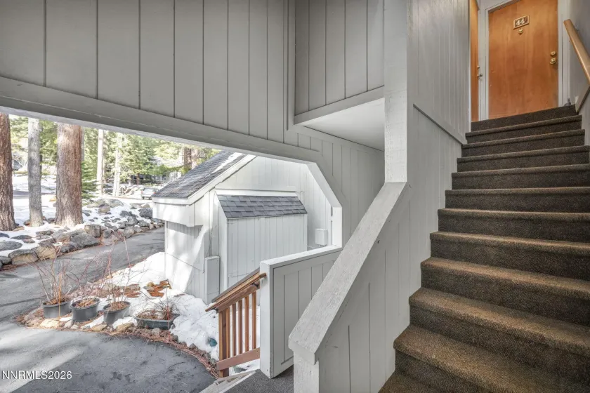 807 Alder, Incline Village, Nevada 89451, 2 Bedrooms Bedrooms, ,2 BathroomsBathrooms,Residential,Residential,Alder,260002189