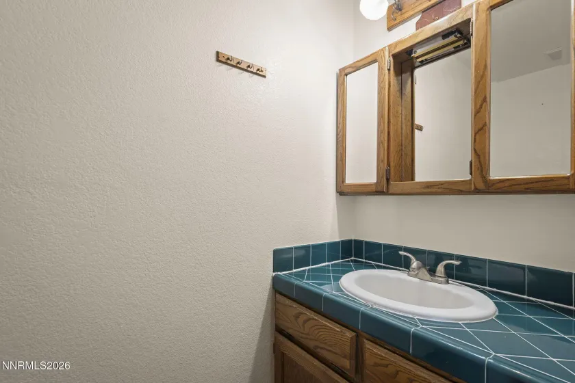 2984 Pinebrook, Carson City, Nevada 89701, 3 Bedrooms Bedrooms, ,3 BathroomsBathrooms,Residential,Residential,Pinebrook,260002191