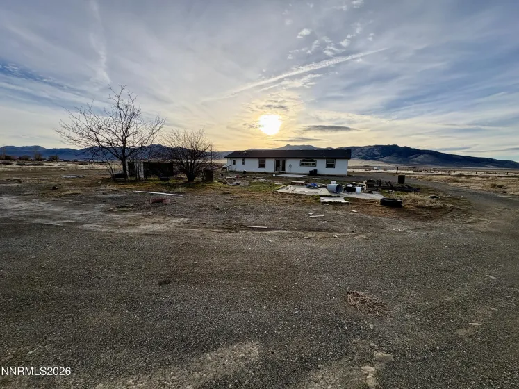 1415 Van Diest, Winnemucca, Nevada 89445, 4 Bedrooms Bedrooms, ,2 BathroomsBathrooms,Residential,Residential,Van Diest,260002194