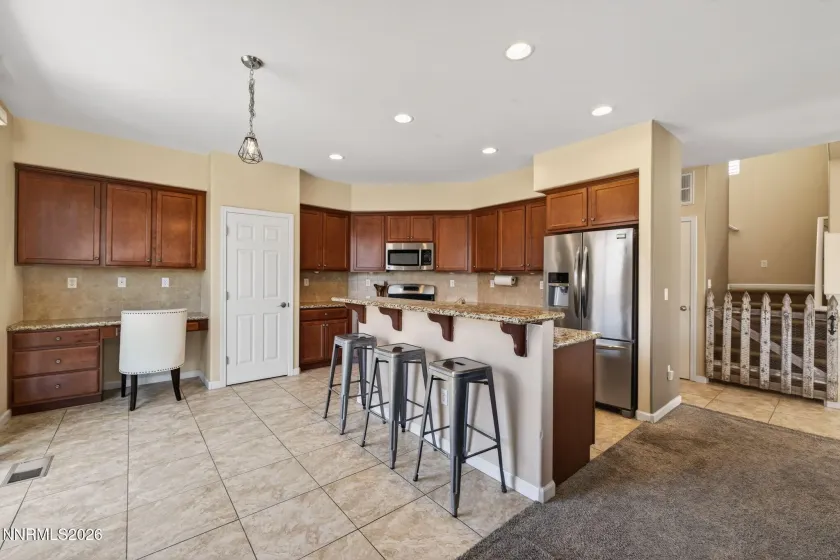 1516 Lasso, Gardnerville, Nevada 89410, 5 Bedrooms Bedrooms, ,4 BathroomsBathrooms,Residential,Residential,Lasso,260002200