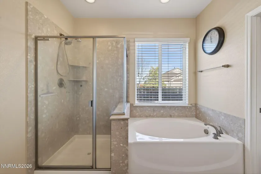 1516 Lasso, Gardnerville, Nevada 89410, 5 Bedrooms Bedrooms, ,4 BathroomsBathrooms,Residential,Residential,Lasso,260002200