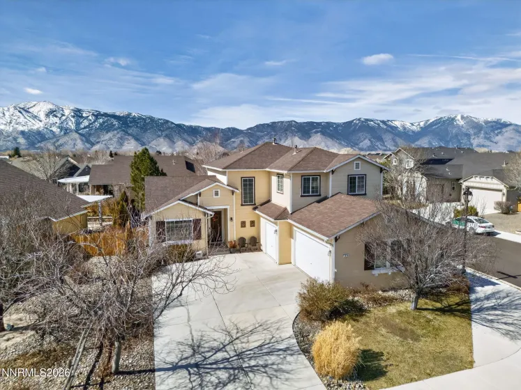 1516 Lasso, Gardnerville, Nevada 89410, 5 Bedrooms Bedrooms, ,4 BathroomsBathrooms,Residential,Residential,Lasso,260002200