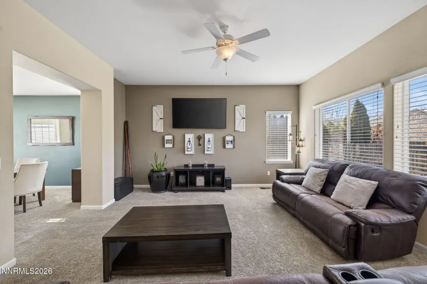 1516 Lasso, Gardnerville, Nevada 89410, 5 Bedrooms Bedrooms, ,4 BathroomsBathrooms,Residential,Residential,Lasso,260002200