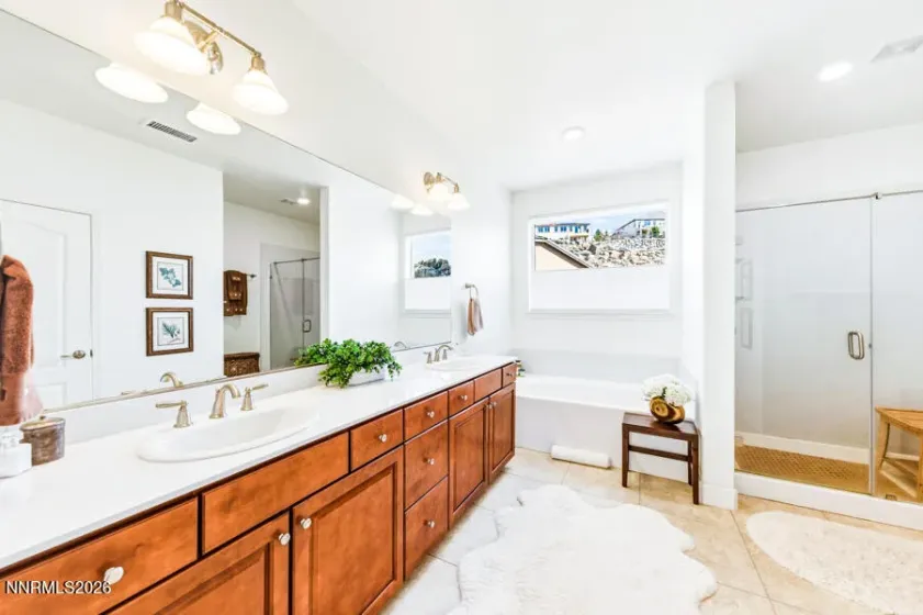 8770 Lost Creek, Reno, Nevada 89523, 4 Bedrooms Bedrooms, ,4 BathroomsBathrooms,Residential,Residential,Lost Creek,260002203