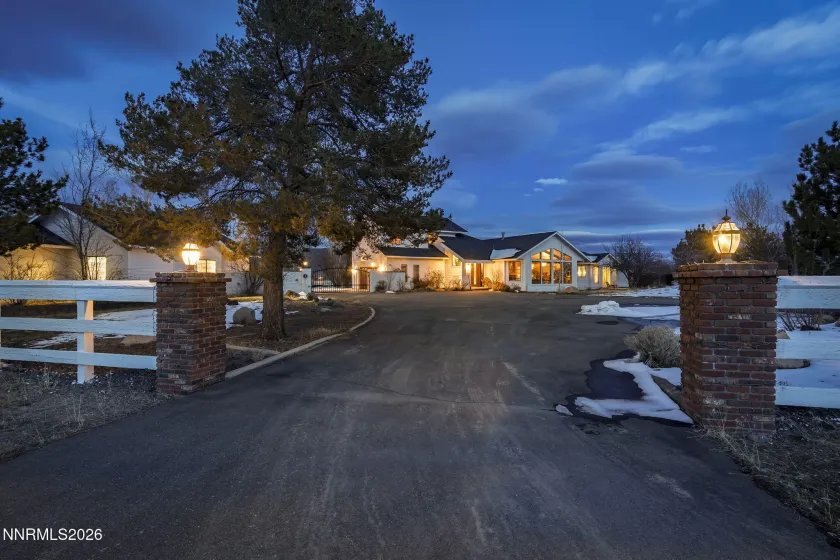 2801 Tamara, Minden, Nevada 89423, 9 Bedrooms Bedrooms, ,8 BathroomsBathrooms,Residential,Residential,Tamara,260002207