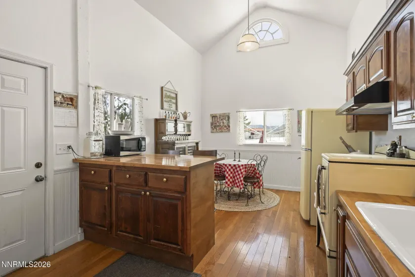 2801 Tamara, Minden, Nevada 89423, 9 Bedrooms Bedrooms, ,8 BathroomsBathrooms,Residential,Residential,Tamara,260002207