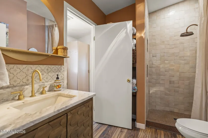 2801 Tamara, Minden, Nevada 89423, 9 Bedrooms Bedrooms, ,8 BathroomsBathrooms,Residential,Residential,Tamara,260002207