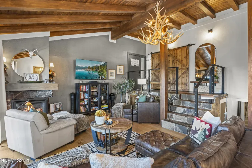 400 Fairview, Incline Village, Nevada 89451, 3 Bedrooms Bedrooms, ,2 BathroomsBathrooms,Residential,Residential,Fairview,250056319