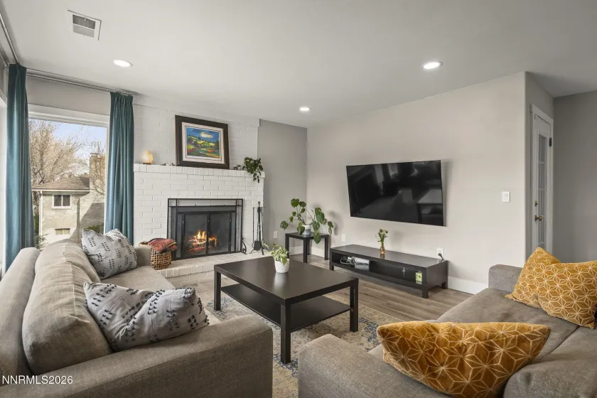 150 Mayberry, Reno, Nevada 89509, 3 Bedrooms Bedrooms, ,3 BathroomsBathrooms,Residential,Residential,Mayberry,260002214