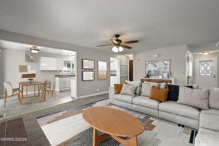 3273 Truckee, Sparks, Nevada 89431, 3 Bedrooms Bedrooms, ,2 BathroomsBathrooms,Residential,Residential,Truckee,260002216