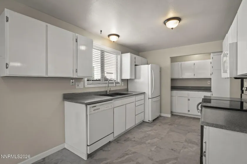 3273 Truckee, Sparks, Nevada 89431, 3 Bedrooms Bedrooms, ,2 BathroomsBathrooms,Residential,Residential,Truckee,260002216