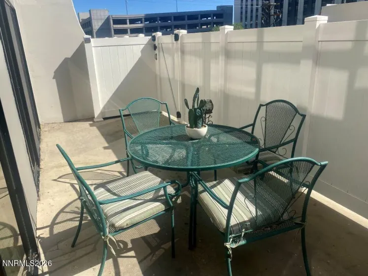 450 Arlington, Reno, Nevada 89503, 1 Bedroom Bedrooms, ,1 BathroomBathrooms,Residential,Residential,Arlington,260002219