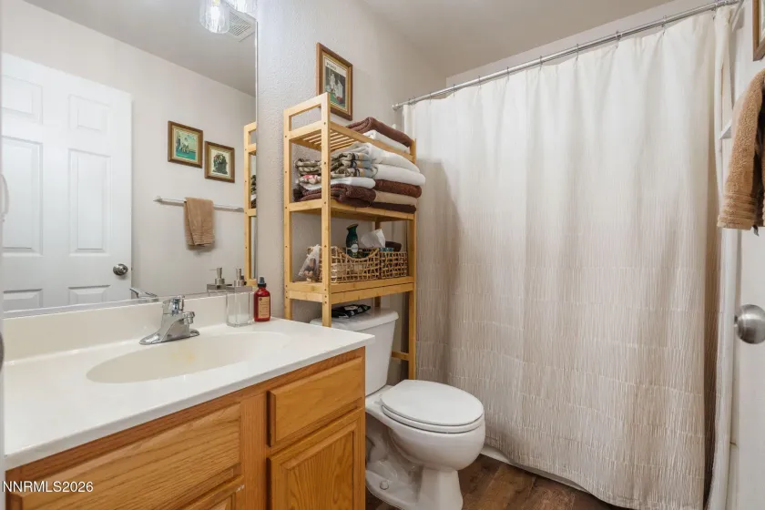 7257 Raphael, Sun Valley, Nevada 89433, 3 Bedrooms Bedrooms, ,2 BathroomsBathrooms,Residential,Residential,Raphael,260002220