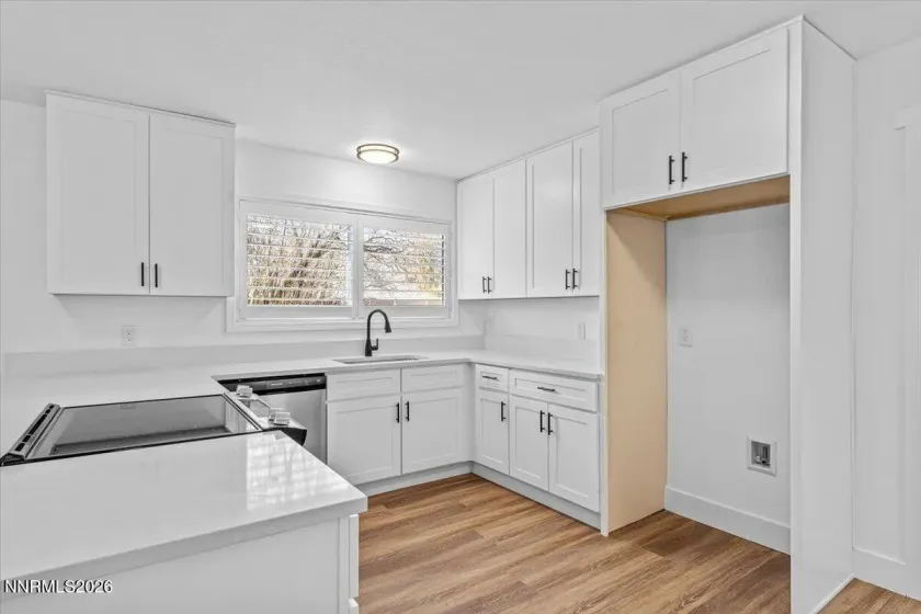 424 Richmond, Carson City, Nevada 89703, 4 Bedrooms Bedrooms, ,2 BathroomsBathrooms,Residential,Residential,Richmond,260002231