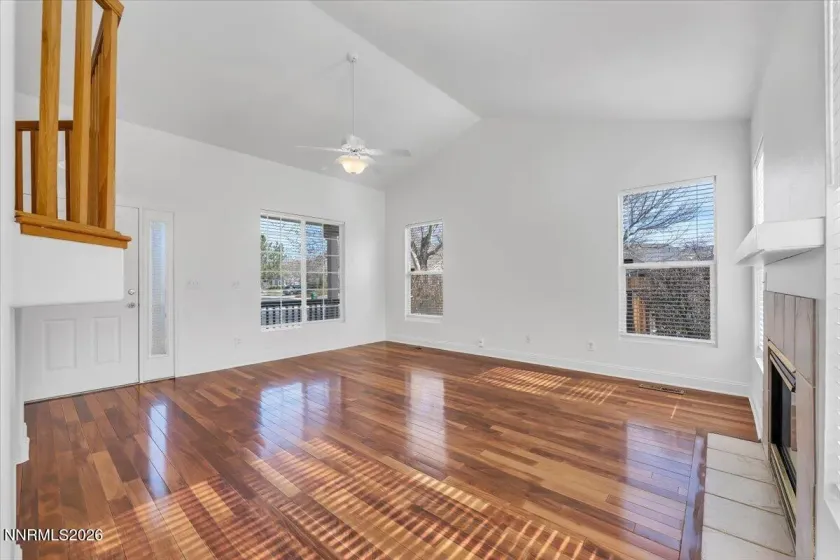 7655 Los Lagos, Sparks, Nevada 89436, 3 Bedrooms Bedrooms, ,3 BathroomsBathrooms,Residential,Residential,Los Lagos,260002235