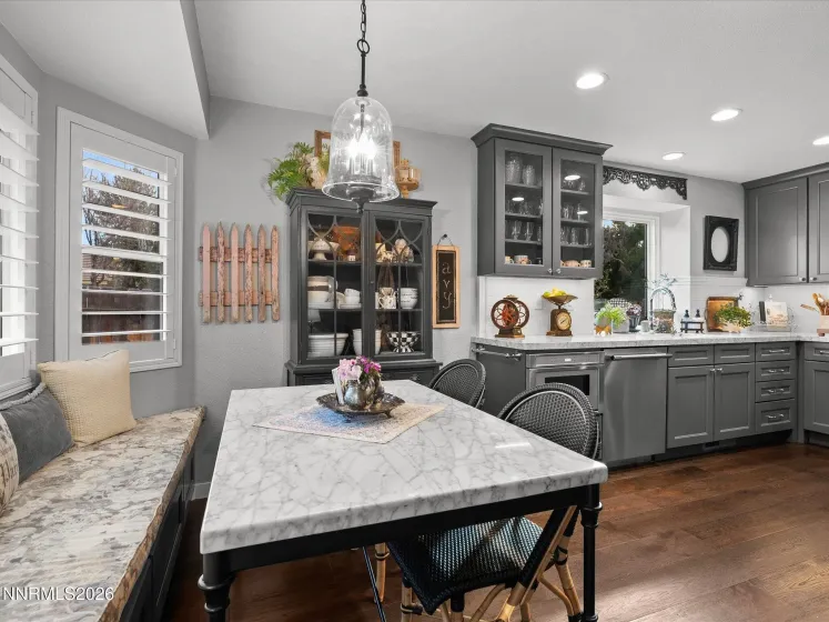 1164 Mayflower, Reno, Nevada 89509, 3 Bedrooms Bedrooms, ,2 BathroomsBathrooms,Residential,Residential,Mayflower,260002236