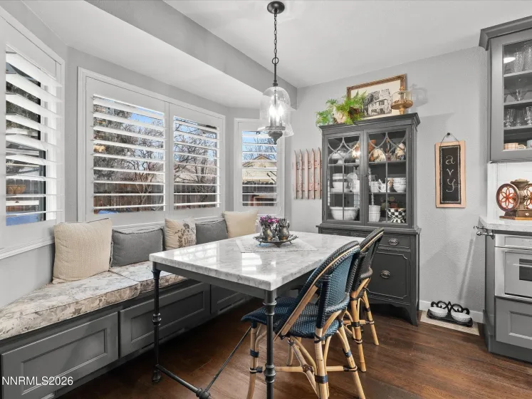 1164 Mayflower, Reno, Nevada 89509, 3 Bedrooms Bedrooms, ,2 BathroomsBathrooms,Residential,Residential,Mayflower,260002236