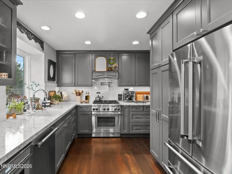 1164 Mayflower, Reno, Nevada 89509, 3 Bedrooms Bedrooms, ,2 BathroomsBathrooms,Residential,Residential,Mayflower,260002236