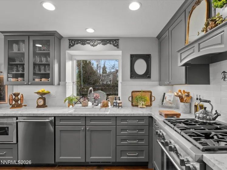 1164 Mayflower, Reno, Nevada 89509, 3 Bedrooms Bedrooms, ,2 BathroomsBathrooms,Residential,Residential,Mayflower,260002236