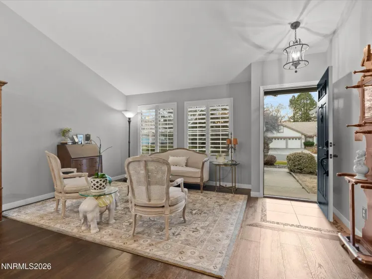 1164 Mayflower, Reno, Nevada 89509, 3 Bedrooms Bedrooms, ,2 BathroomsBathrooms,Residential,Residential,Mayflower,260002236