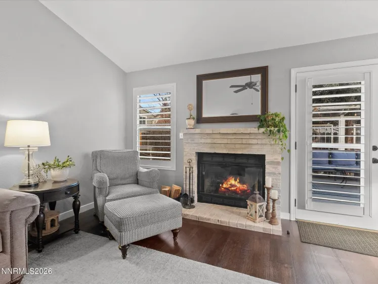 1164 Mayflower, Reno, Nevada 89509, 3 Bedrooms Bedrooms, ,2 BathroomsBathrooms,Residential,Residential,Mayflower,260002236