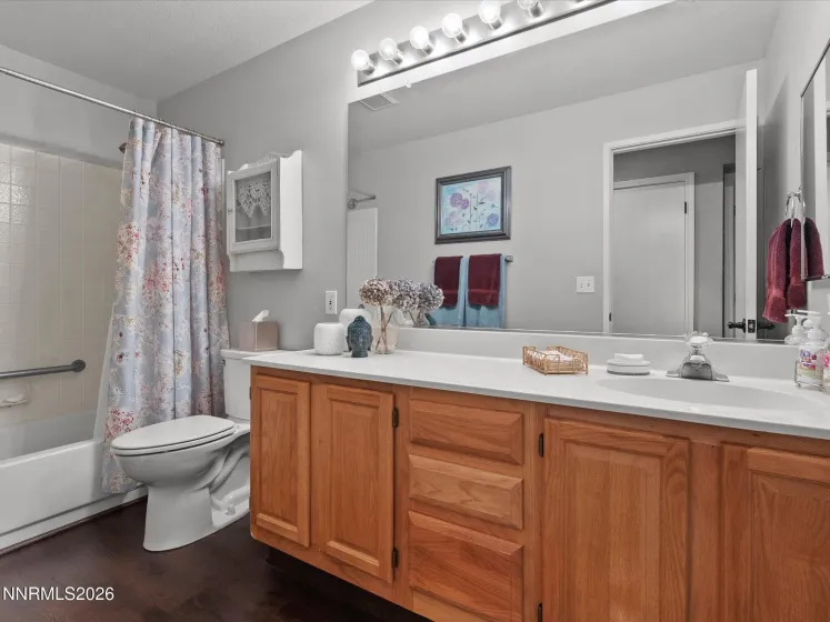 1164 Mayflower, Reno, Nevada 89509, 3 Bedrooms Bedrooms, ,2 BathroomsBathrooms,Residential,Residential,Mayflower,260002236