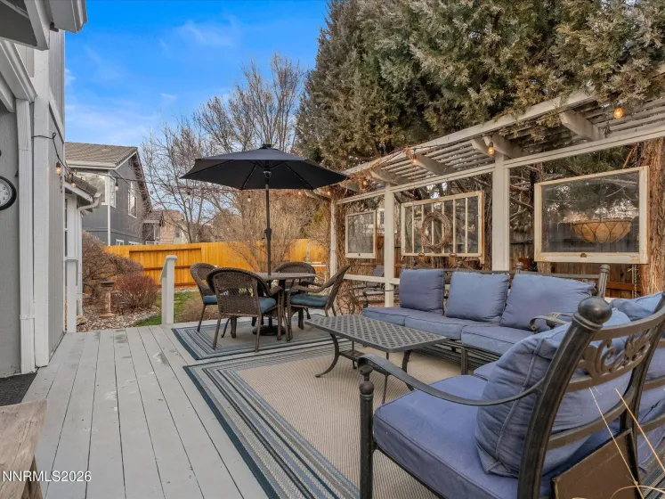 1164 Mayflower, Reno, Nevada 89509, 3 Bedrooms Bedrooms, ,2 BathroomsBathrooms,Residential,Residential,Mayflower,260002236